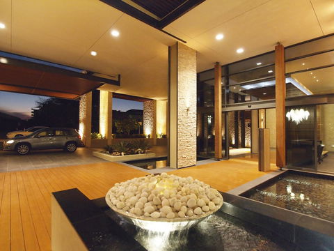 Oaks Redcliffe Mon Komo Suites - Australian Directory 16