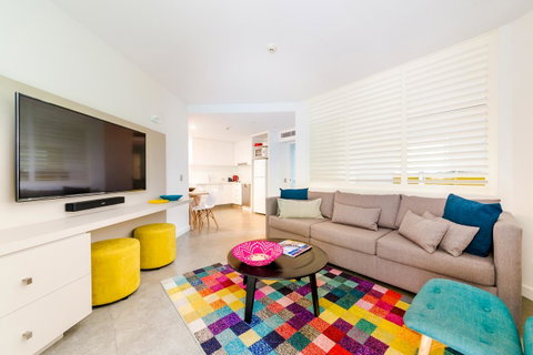 Netanya Noosa Beachfront Resort - Australian Directory 15