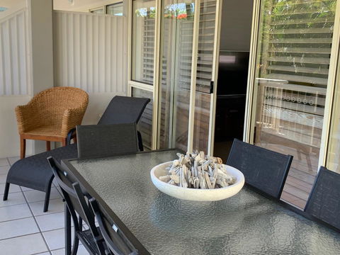 Riverside - Australian Directory 5