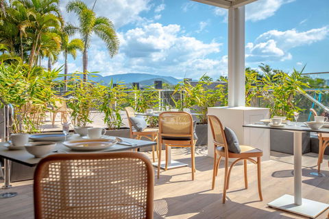 Mirage Whitsundays - Australian Directory 37