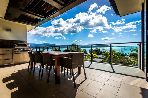 Mirage Whitsundays - Australian Directory 14