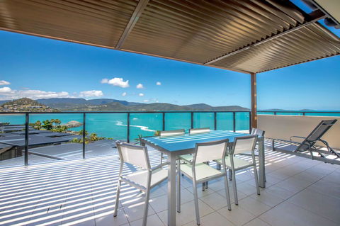 Mirage Whitsundays - Australian Directory 5