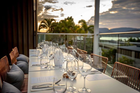 Mirage Whitsundays - Australian Directory 8