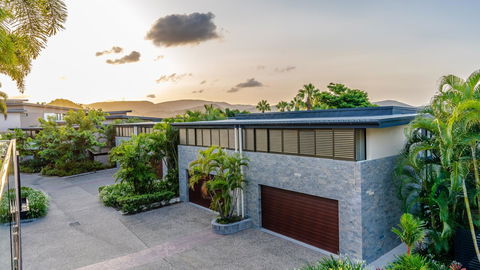 Mirage Whitsundays - Australian Directory 2