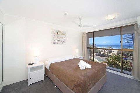 Coolum Caprice - Australian Directory 6