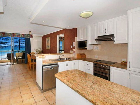 Coolum Caprice - Australian Directory 30