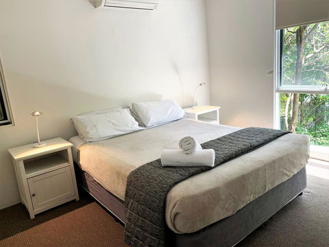 The Hastings Beach Houses - Australian Directory 4