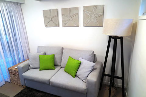 The Hastings Beach Houses - Australian Directory 41