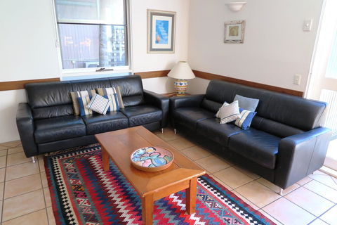 The Hastings Beach Houses - Australian Directory 36