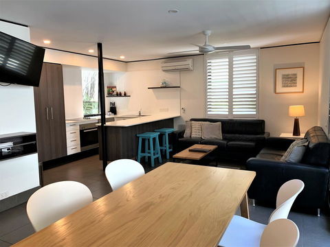 The Hastings Beach Houses - Australian Directory 7