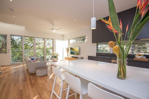 The Hastings Beach Houses - Australian Directory 28