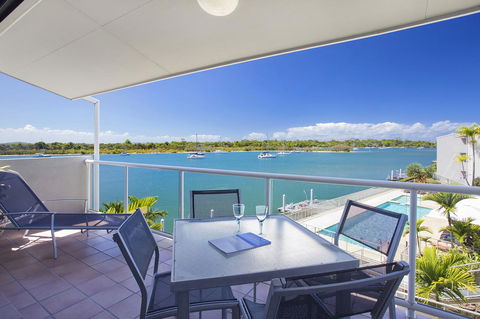 Noosa Shores Resort - Australian Directory 27