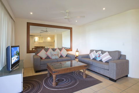 Noosa Shores Resort - Australian Directory 42
