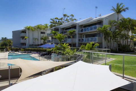 Noosa Shores Resort - Australian Directory 35