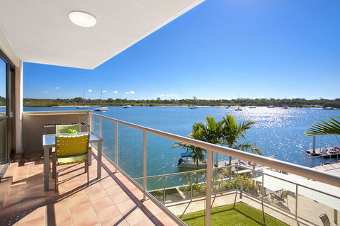 Noosa Shores Resort - Australian Directory 29
