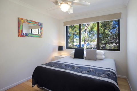 Noosa Shores Resort - Australian Directory 5