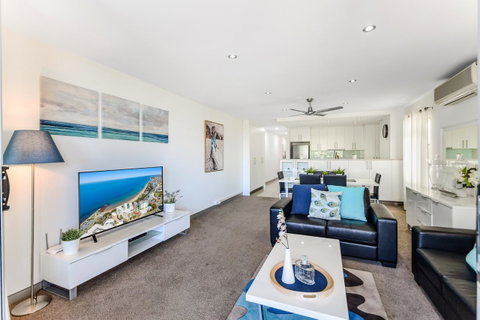 Redvue Holiday Apartments - Australian Directory 2