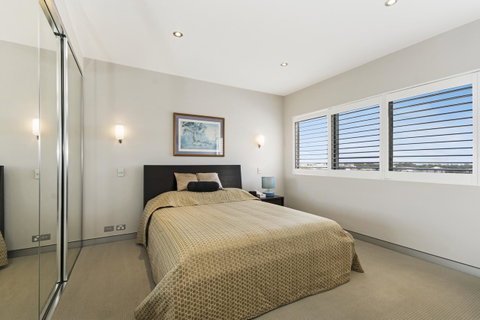 Redvue Holiday Apartments - Australian Directory 18
