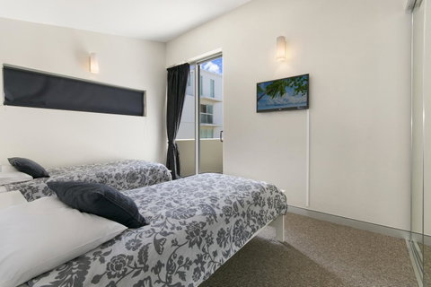 Redvue Holiday Apartments - Australian Directory 31