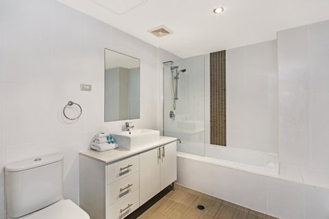 Redvue Holiday Apartments - Australian Directory 11