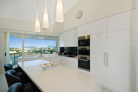 Mariners North Holiday Apartments - Australian Directory 41