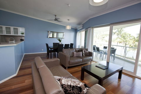Mariners North Holiday Apartments - Australian Directory 32