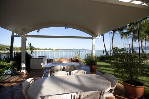 Mariners North Holiday Apartments - Australian Directory 25