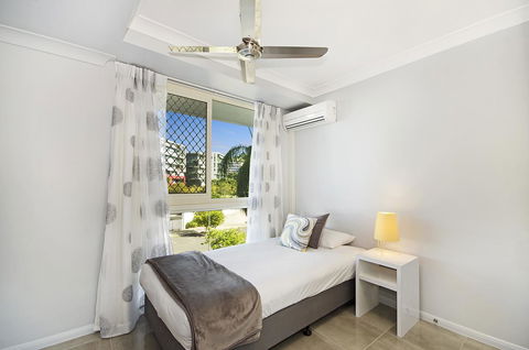 Mariners North Holiday Apartments - Australian Directory 38
