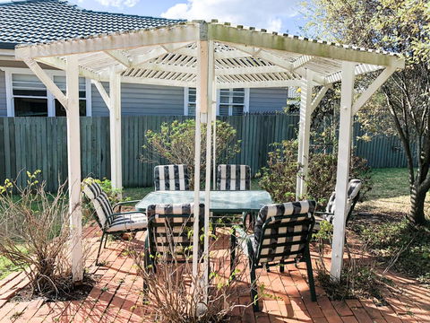 Picnic Point Villas - Australian Directory 13