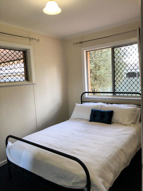 Picnic Point Villas - Australian Directory 11