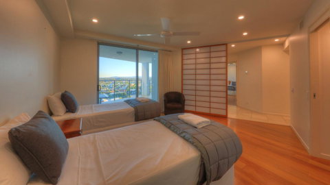 Cilento Mooloolaba - Australian Directory 17