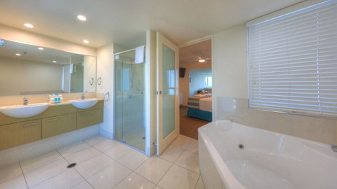 Cilento Mooloolaba - Australian Directory 6