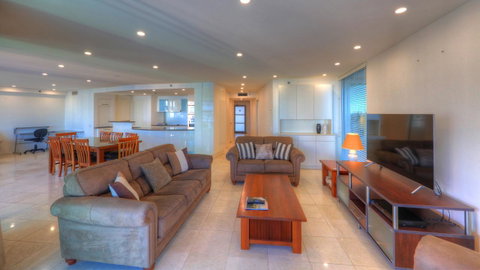 Cilento Mooloolaba - Australian Directory 20