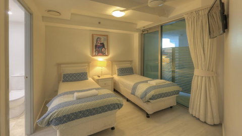 Cilento Mooloolaba - Australian Directory 23