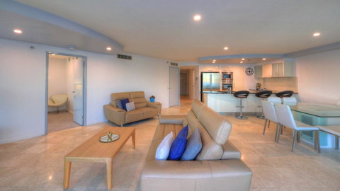 Cilento Mooloolaba - Australian Directory 26