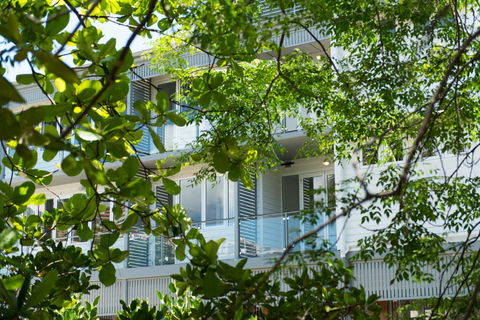 Heart Hotel And Gallery Whitsundays - Australian Directory 9