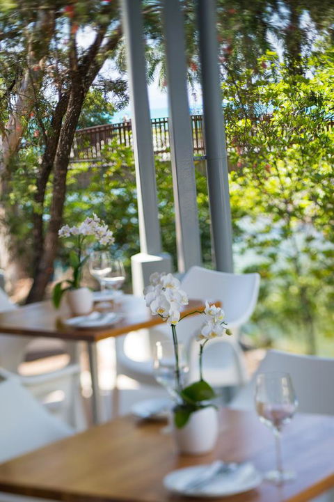 Heart Hotel And Gallery Whitsundays - Australian Directory 20