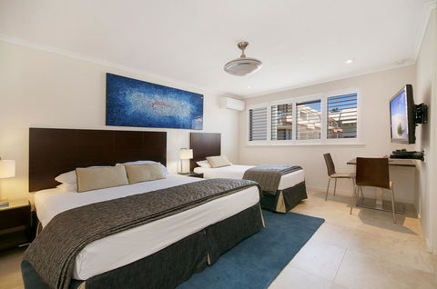 Jacaranda Noosa - Australian Directory 31