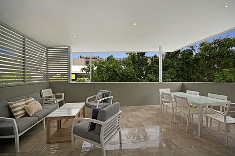 Jacaranda Noosa - Australian Directory 23