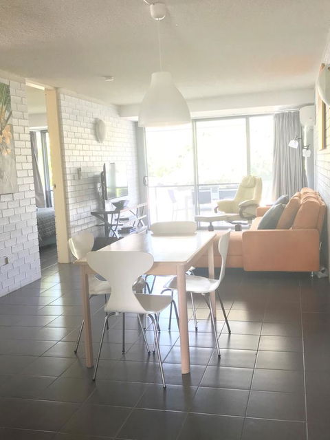 Jacaranda Noosa - Australian Directory 24