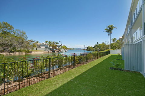 Jacaranda Noosa - Australian Directory 25