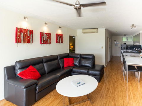 Beach Lodges - Australian Directory 32