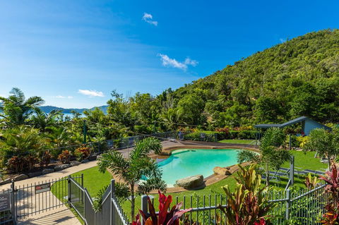 Beach Lodges - Australian Directory 1