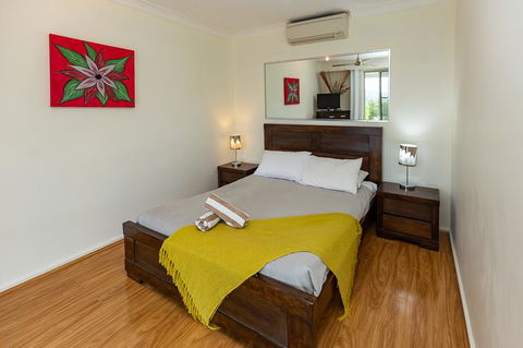 Beach Lodges - Australian Directory 30