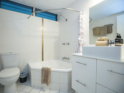 Beach Lodges - Australian Directory 26