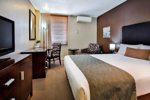 Madison Plaza Townsville - Australian Directory 2