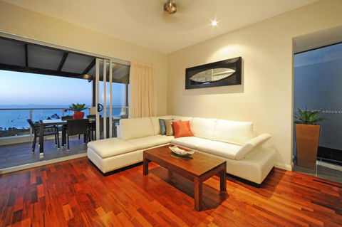 Whitsunday Reflections - Australian Directory 32