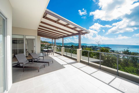 Whitsunday Reflections - Australian Directory 25