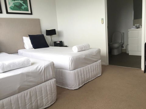 Allure Hotel & Apartments - Australian Directory 31