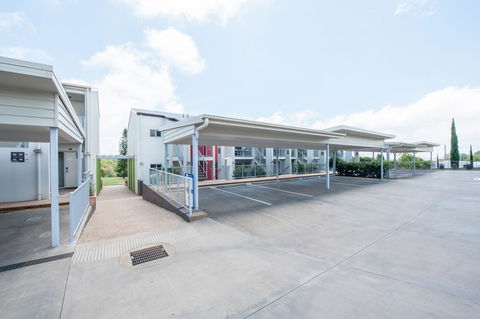City Golf Club Motel - Australian Directory 15